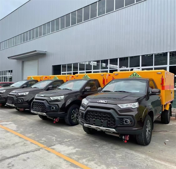 江鈴域虎四驅(qū)皮卡炸藥運輸車