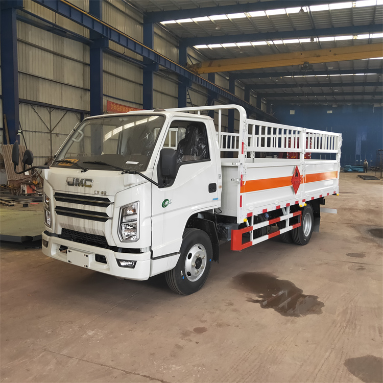 江鈴氣瓶運(yùn)輸車
