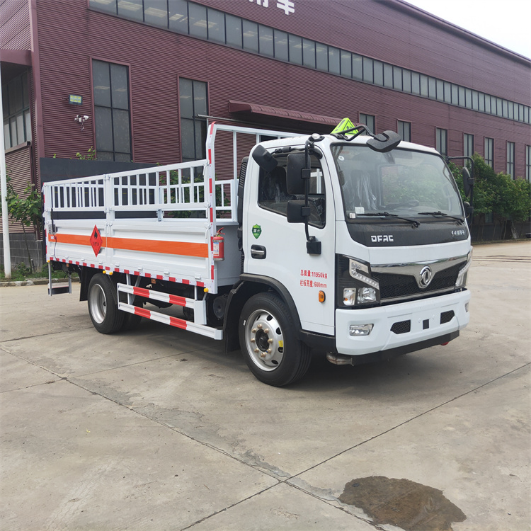 東風(fēng)多利卡氣瓶運(yùn)輸車