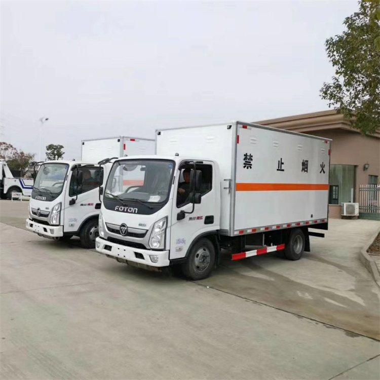 福田易燃液體廂式運輸車