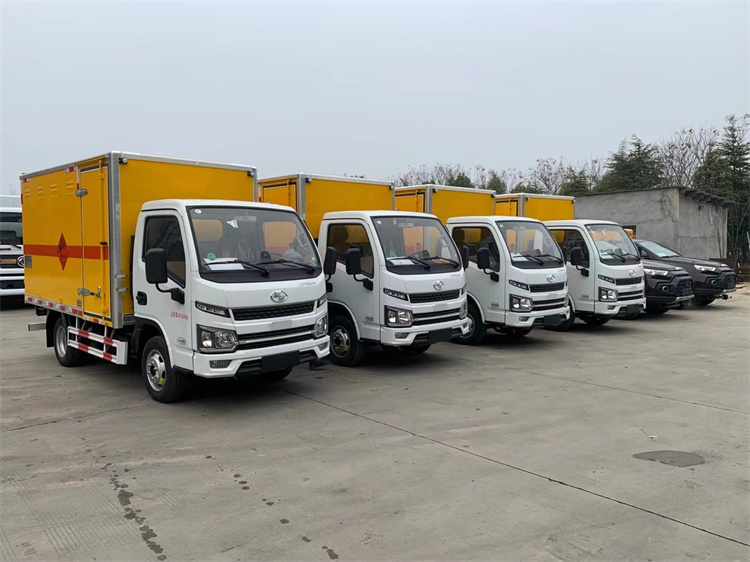 小型炸藥雷管同載車,1.7噸爆破器材同載車