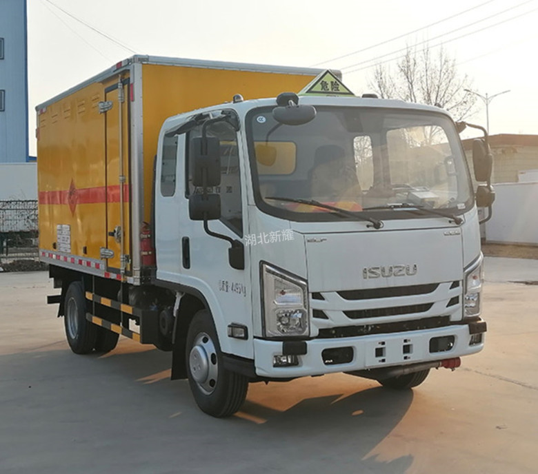 五十鈴爆材車(chē),小型煙花爆竹運(yùn)輸車(chē),五十鈴鞭炮運(yùn)輸車(chē)