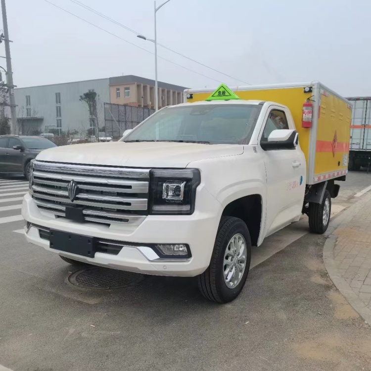 四驅(qū)皮卡民爆物品運(yùn)輸車(chē),江鈴大道爆炸物品混裝車(chē),一類(lèi)火攻品運(yùn)